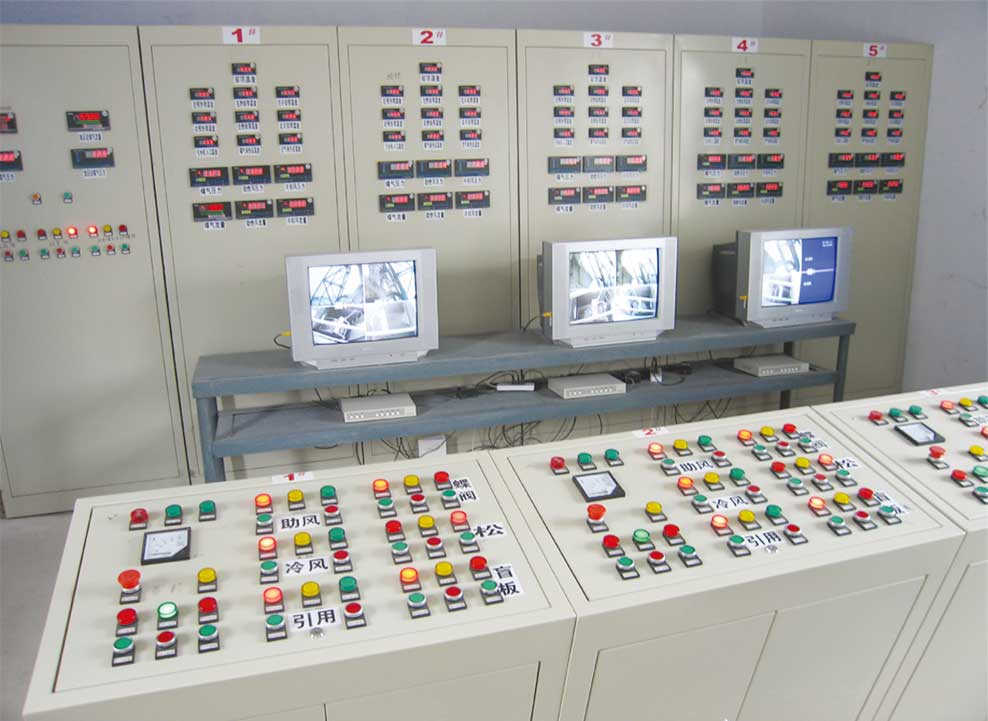 石灰窯高效空氣、煤氣預(yù)熱器及控制室1